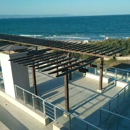 Bay * Pomorie