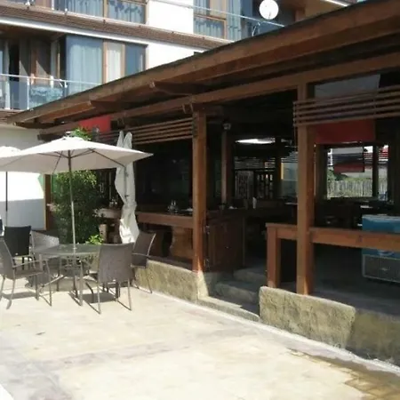 Bay * Pomorie