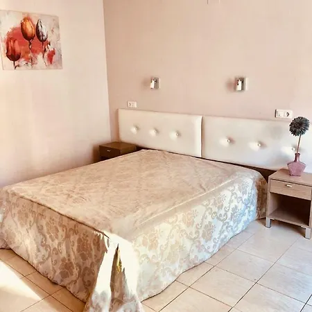Bay Apartment