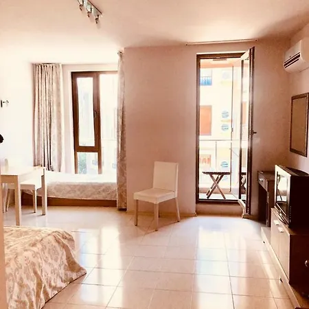 Apartment Bay Pomorie